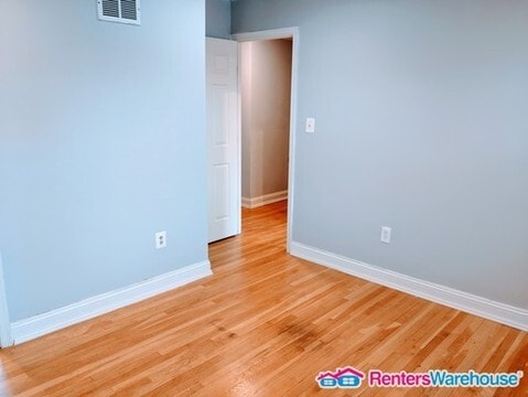 Building Photo - 13210 Foxhall Dr