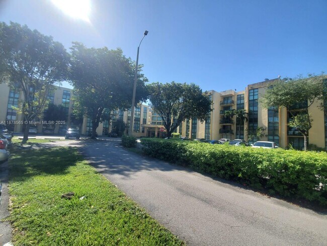 Building Photo - 11750 SW 18th St