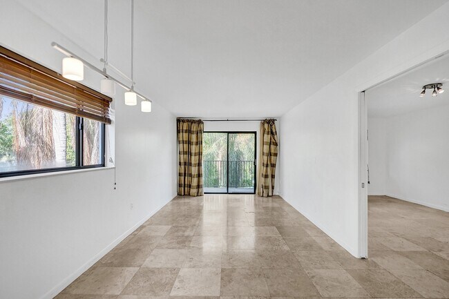 Building Photo - 2514 Taylor St