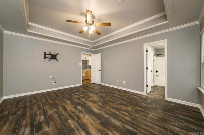 Building Photo - 31 Newcastle Dr