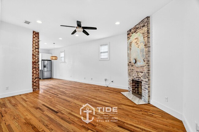 Building Photo - 40 Poinsett St