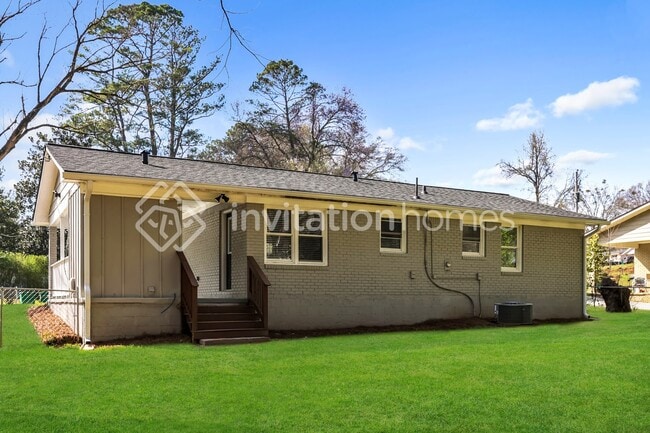 Building Photo - 3054 Cottonwood Dr Se