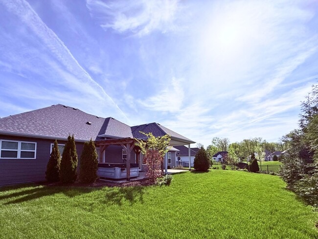 Building Photo - 4914 Glide Cv