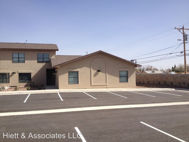 Building Photo - 7218-7224 N Loop Dr