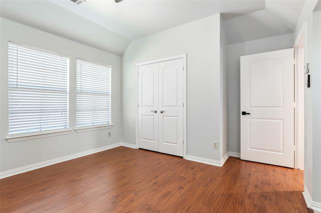 Building Photo - 2000 Le Mans Dr