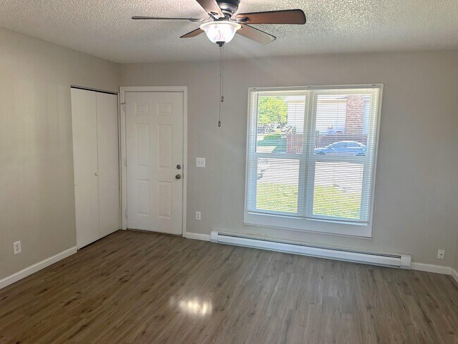 Building Photo - 15501 E Jewell Pl