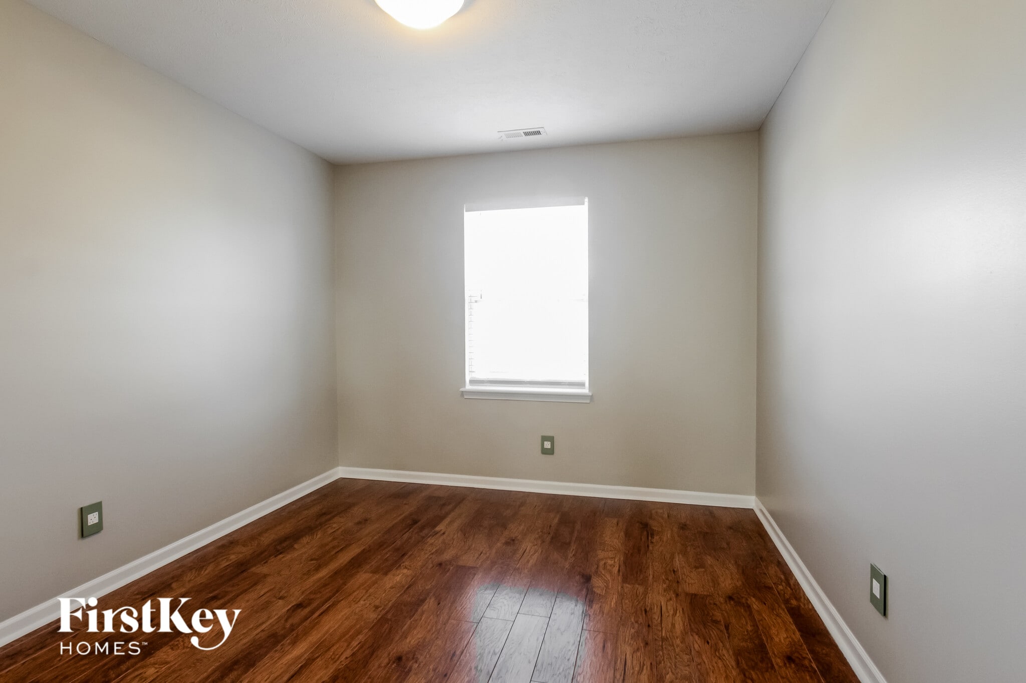 Building Photo - 6 Wyndham Dr