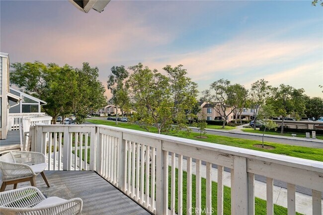 Building Photo - 127 Huntington