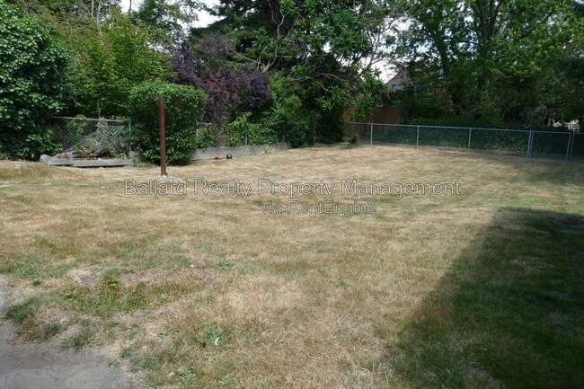 Building Photo - 7738 14th Ave NW