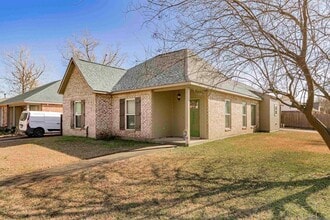 Building Photo - 15322 Wentworth Ct