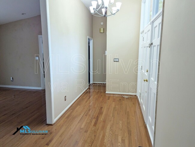 Building Photo - 111 Virginia Dr