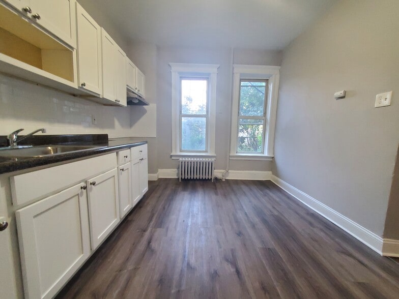 90 Lake St 1 - 88 Lake St