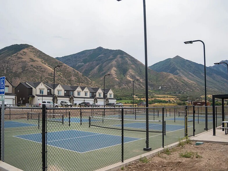 Building Photo - 1505 E 720 N