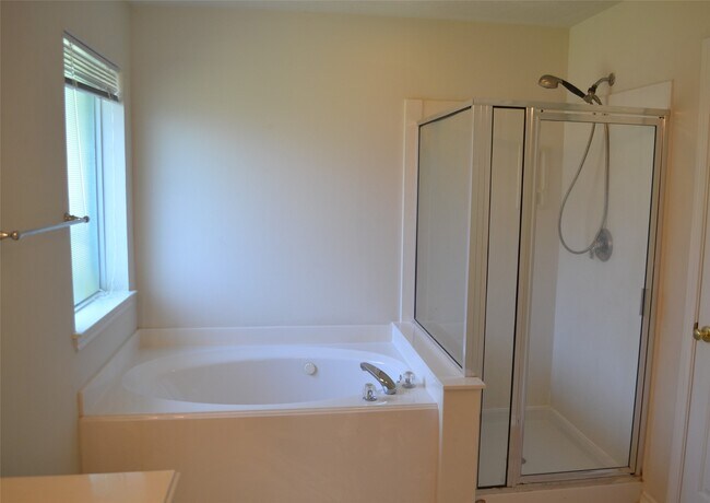 Building Photo - 3426 Auburn Hollow Ln