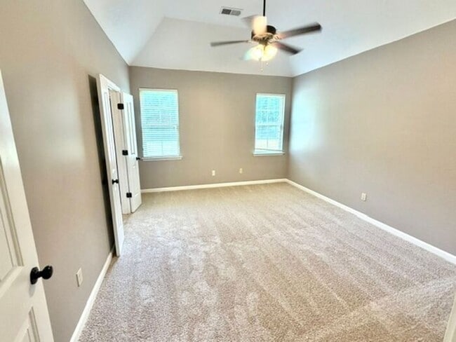Building Photo - Now Leasing a 4-bedroom 2 bath home in Olive Branch, MS