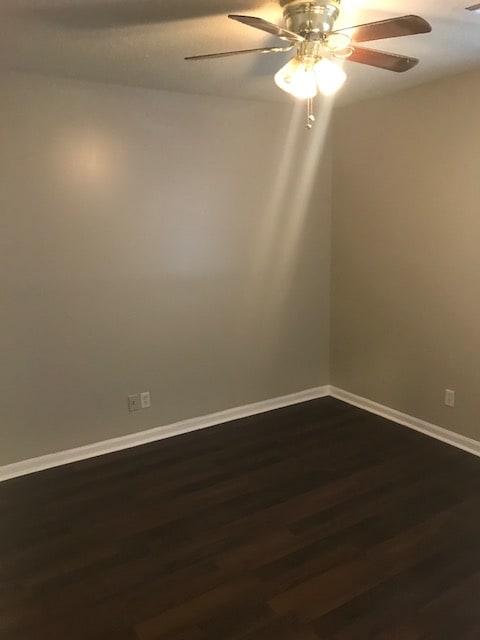 Building Photo - 752 Amity Ln