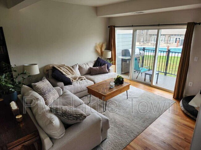 Building Photo - 2773 W Riverwalk Cir