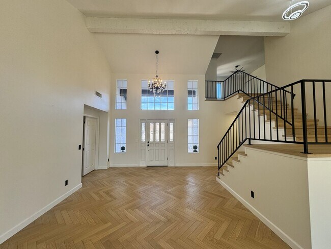 Building Photo - BEAUTIFUL 3 BEDROOM 3 BATH CORNER LOT WITH POOL AND LARGE BACKYARD NORTH SCOTTSDALE