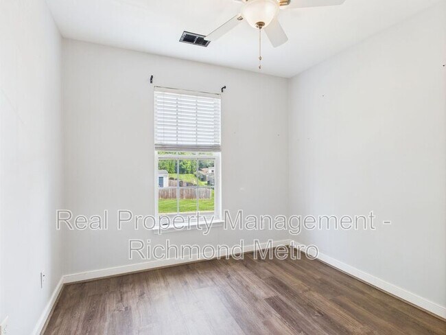 Building Photo - 1213 Magnolia Pointe Blvd