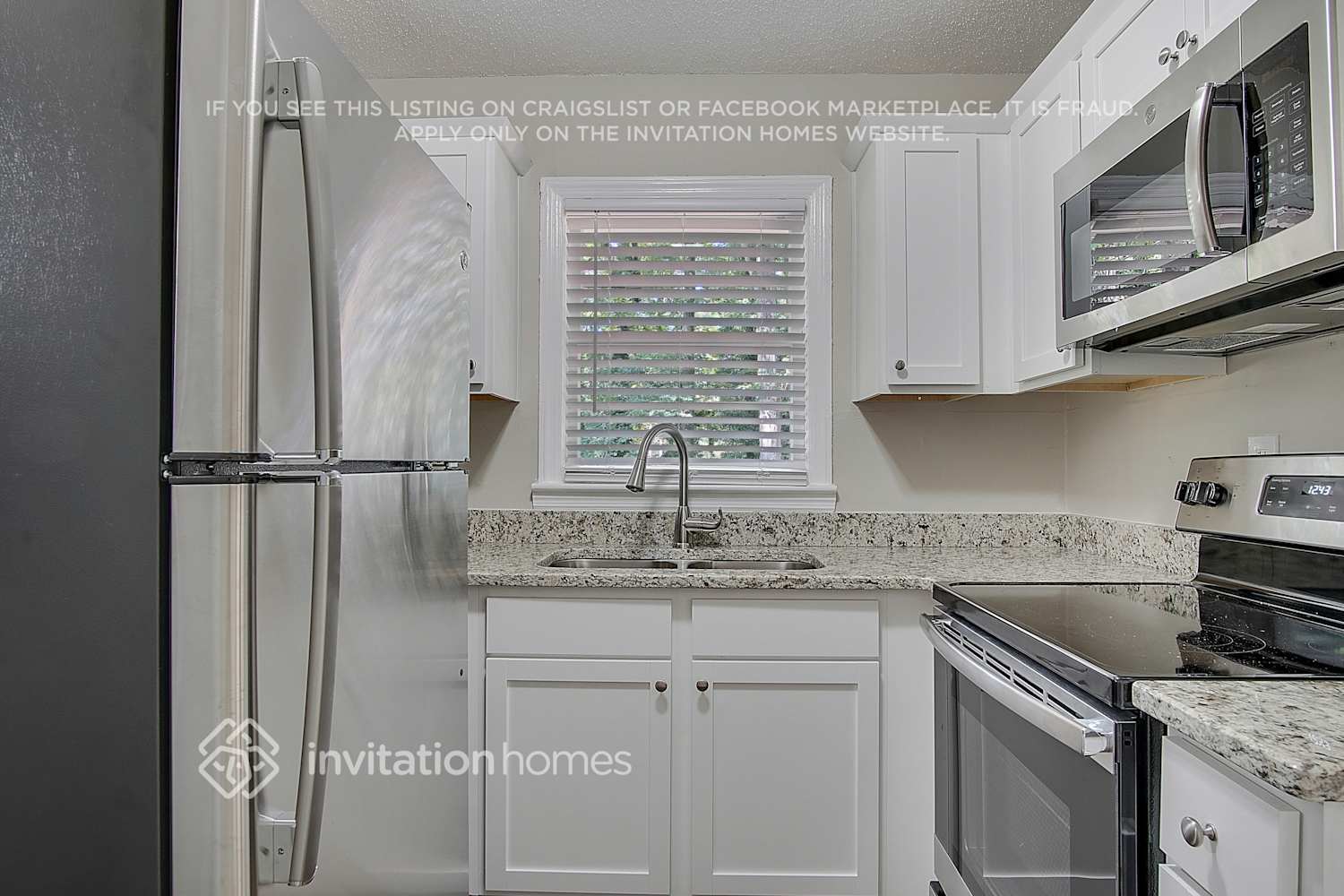 Building Photo - 1429 David Cir