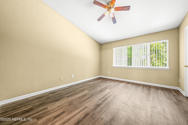 Building Photo - 8230 Dames Point Crossing Blvd