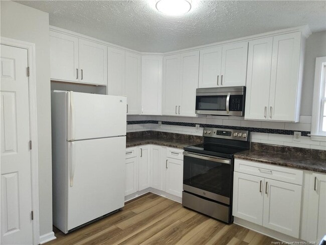 Building Photo - 2527 Cameron Woods Ln