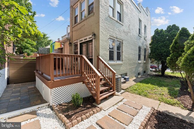 Building Photo - 2911 Sherman Ave NW
