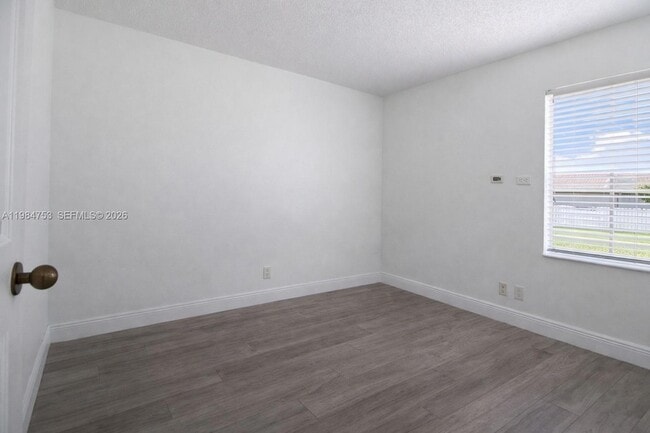 Building Photo - 1918 Andromeda Ln