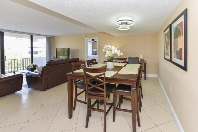 Building Photo - 4200 N Ocean Dr