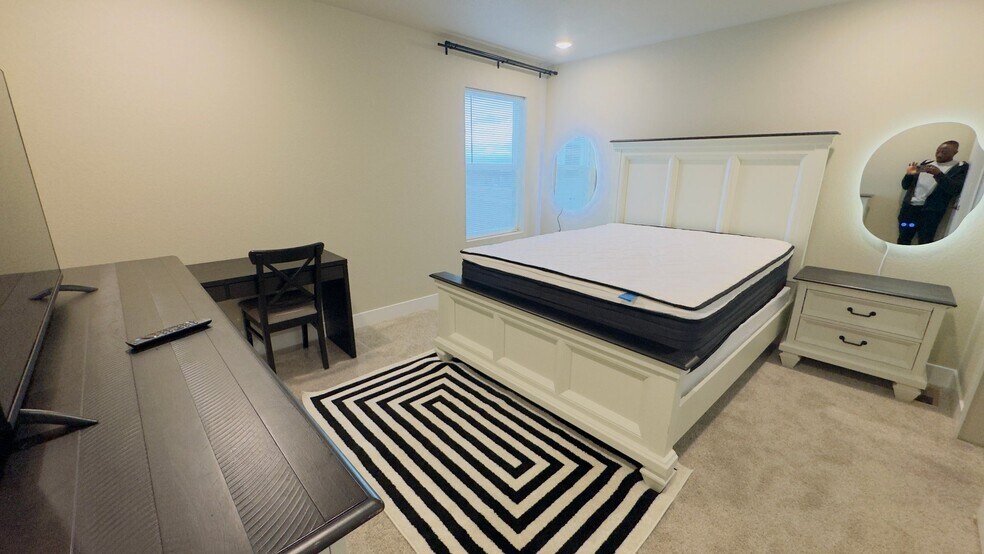 Building Photo - 5409 Sidewinder Dr