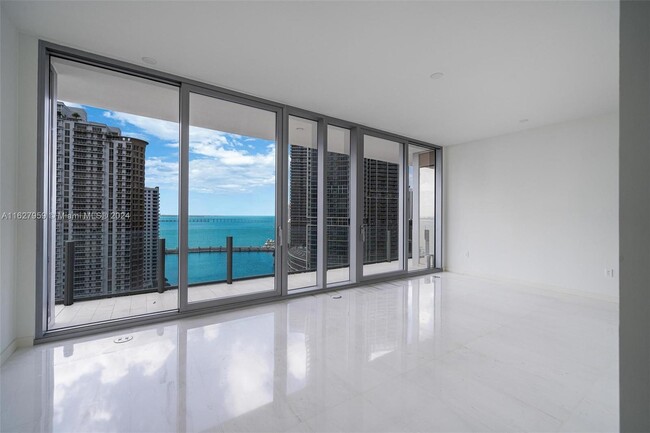 Building Photo - 300 Biscayne Boulevard Way