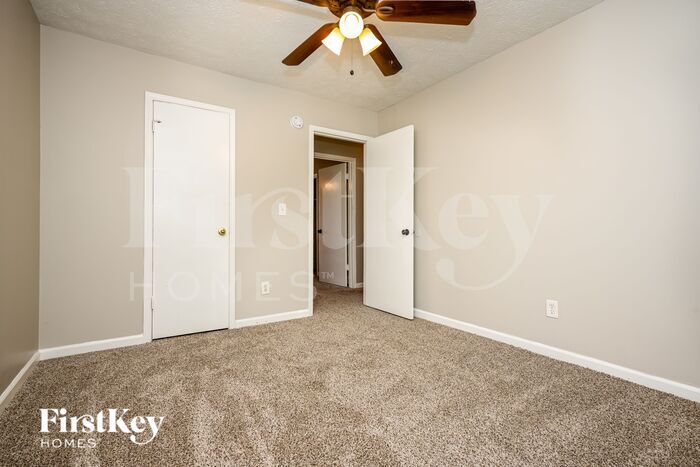 Building Photo - 3259 Wintercreeper Dr