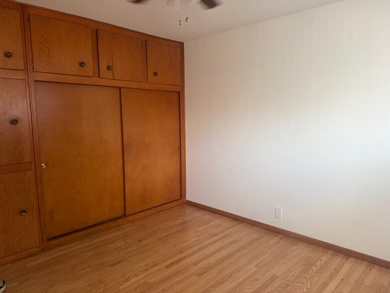 Bedroom 1 - 544 W Vesta St