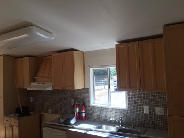 Building Photo - Cute Country Home