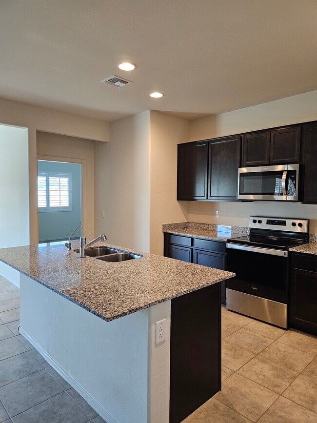 Building Photo - 24388 W Verlea Dr
