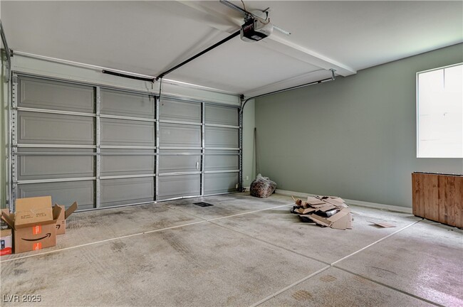Building Photo - 11375 Belmont Lake Dr