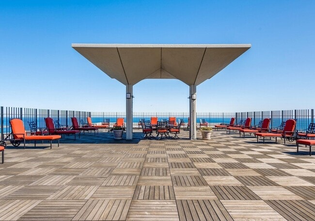 Building Photo - 3550 N Lake Shore Dr