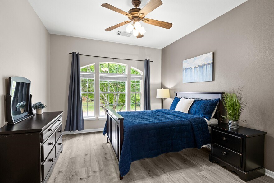 Bedroom 1 - 291 Torrington Dr