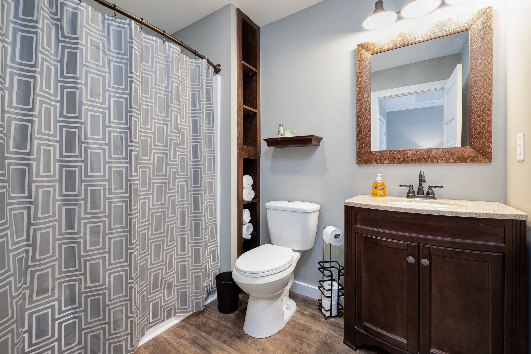 Master Bath - 1609 16th Street Southeast