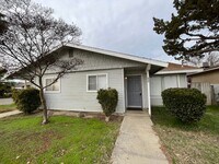 Building Photo - 2954