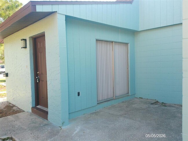 Building Photo - 920 W Carole St