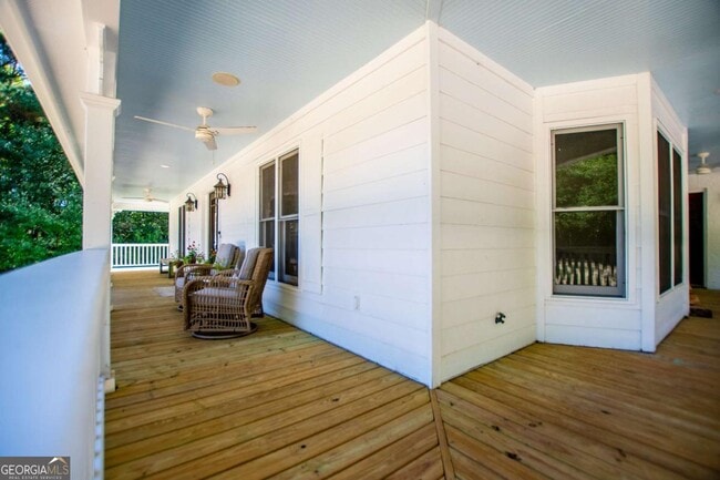 Building Photo - 105 Fuller Dr