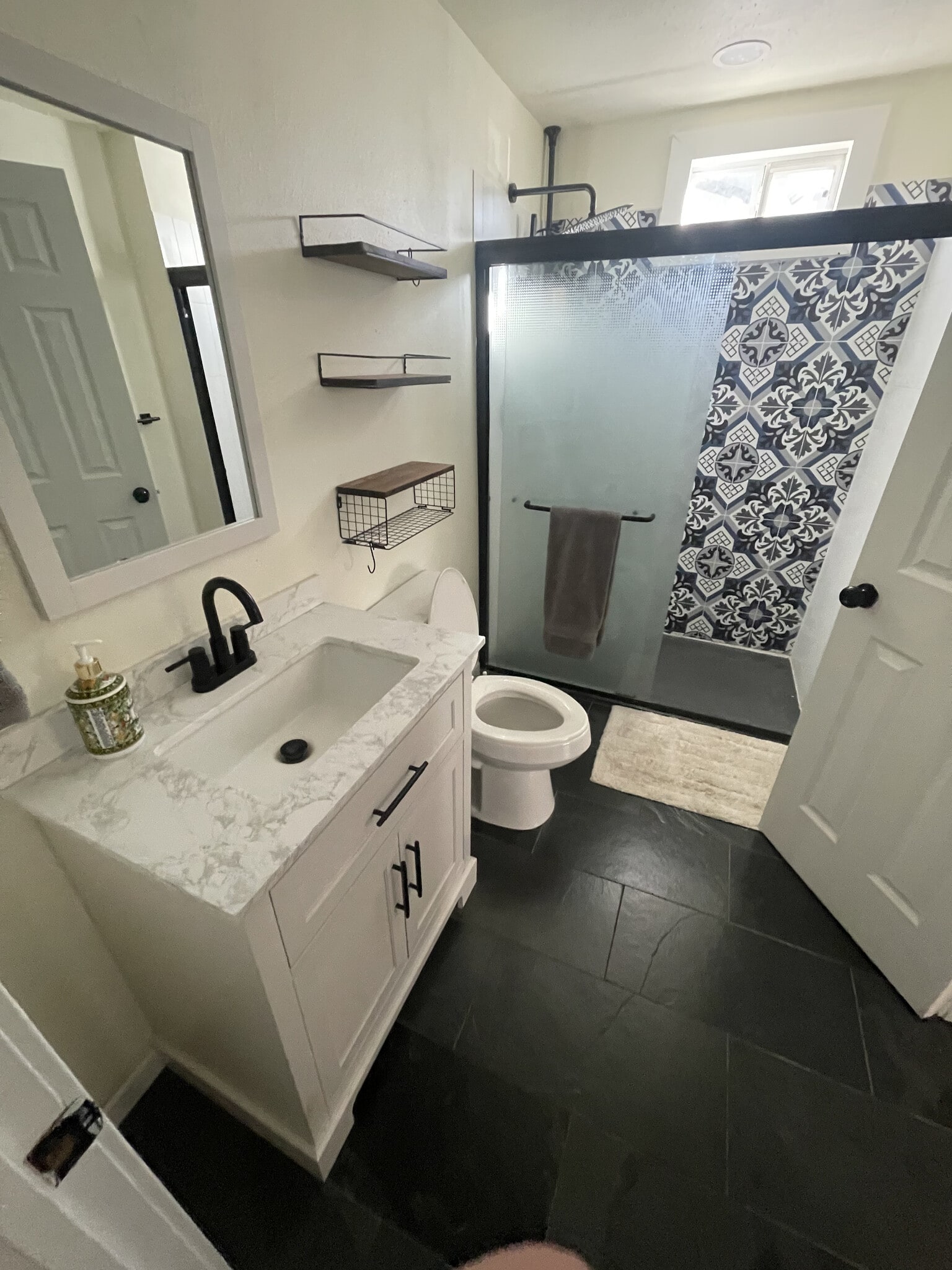 Building Photo - 4609 Elgin Ave