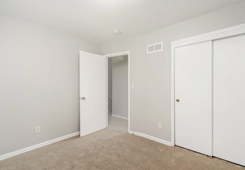 Building Photo - 2625 63rd St