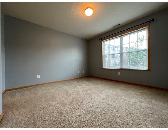 Building Photo - 4536 NE McDougal Ln