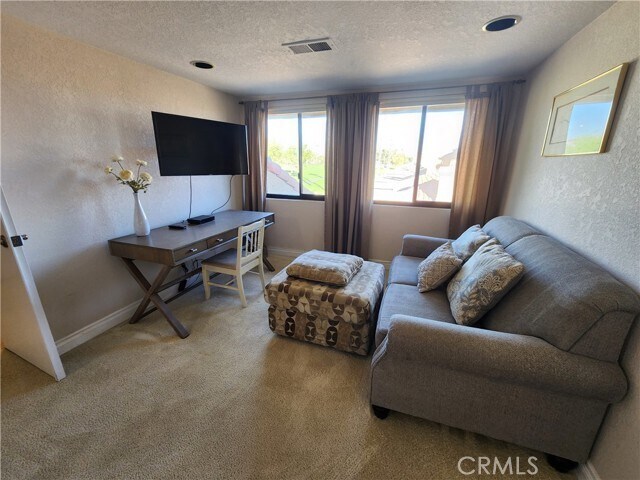Building Photo - 41786 Woodhaven Dr W
