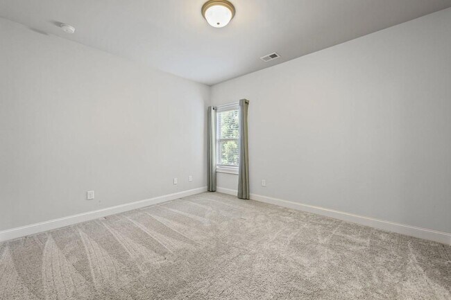 Building Photo - 2750 Vinings Orchard Cir SE