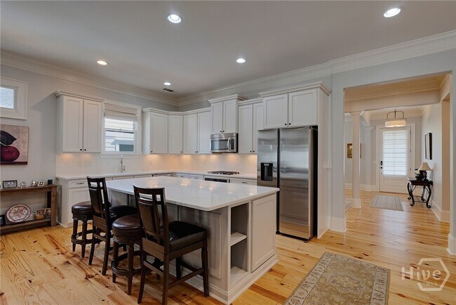 Building Photo - 3530 Greenleffe Dr
