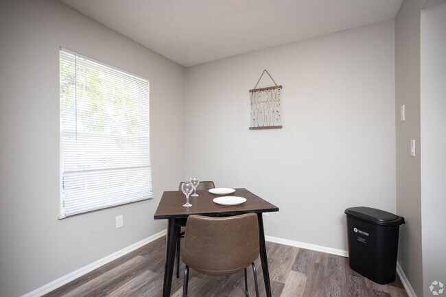 Building Photo - Available now! One bedroom with Wood Burning Fireplace, in Dublin City Schools!