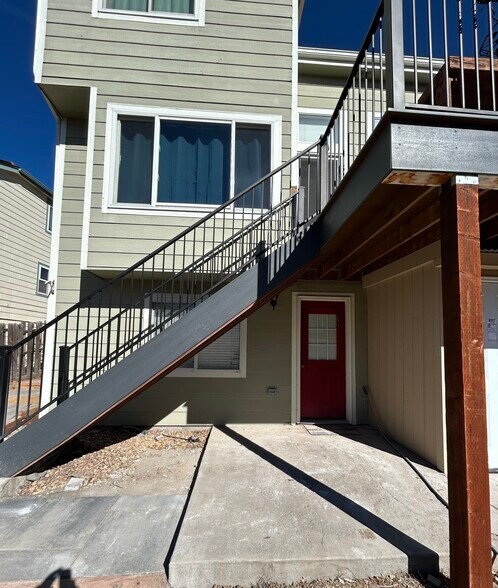 Building Photo - 18292 E Lasalle Pl